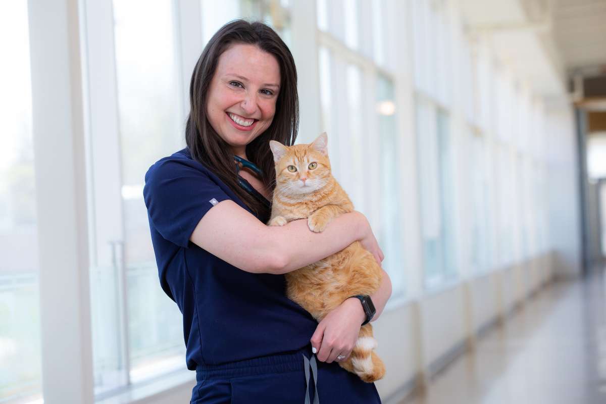 Article: Determination, supportive community allows veterinary student to pursue dream 