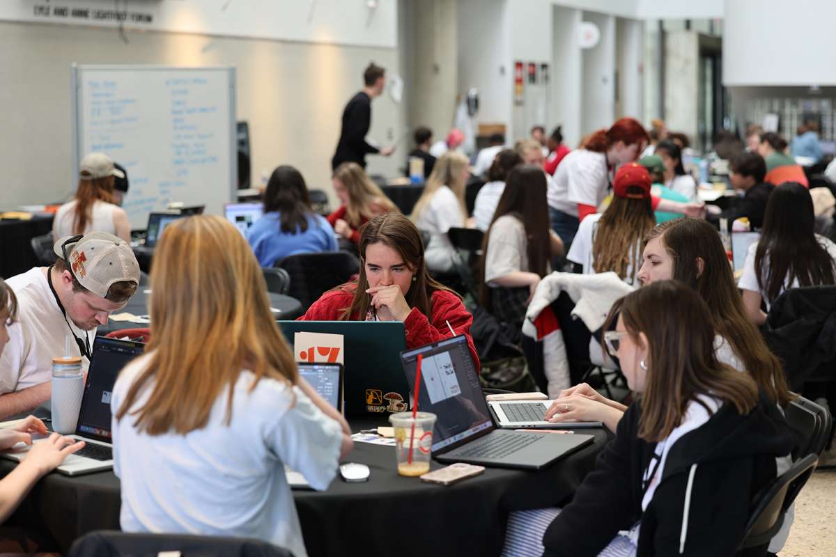 Article: Graphic design students support nonprofits, tackle real challenges